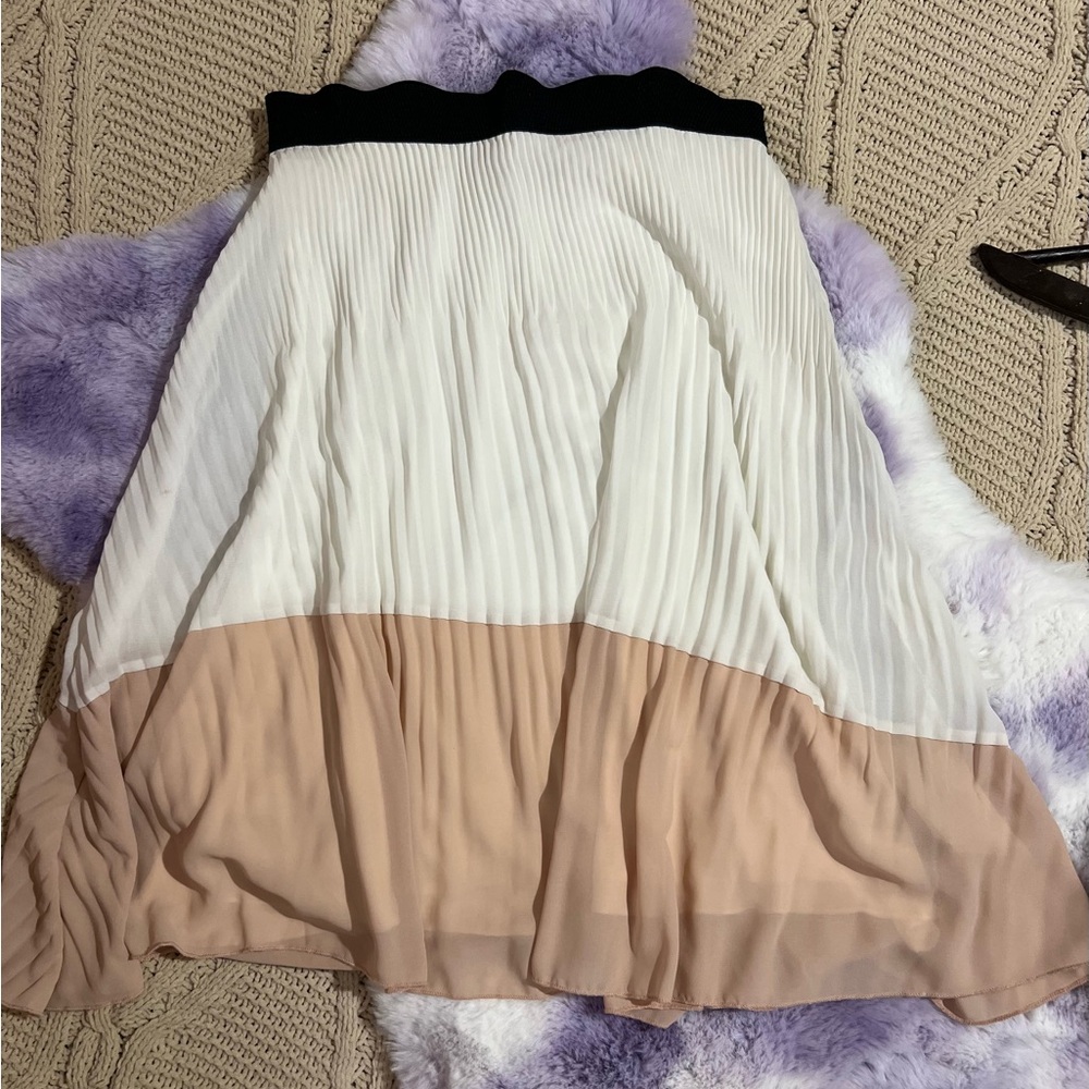 Elegant Black, White, and Tan A-Line Skirt